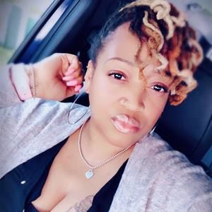 Meet your Posher, Lanelle